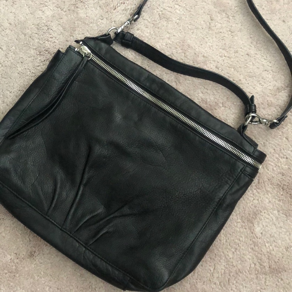 Margot | Leather Hobo Bag - Picture 2 of 9
